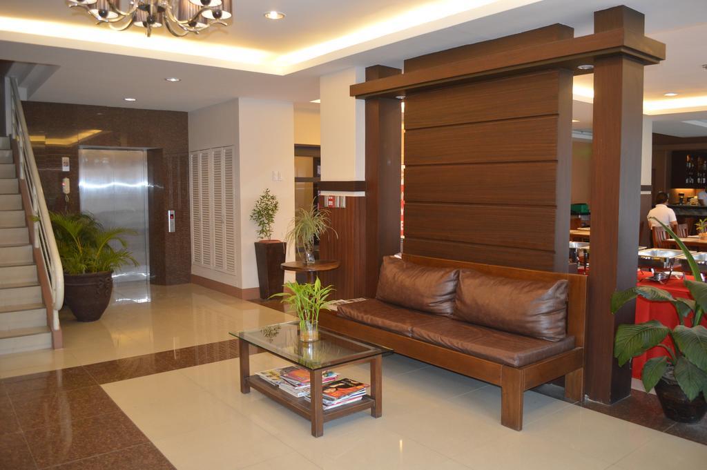 Alu Hotel Davao City Exterior foto