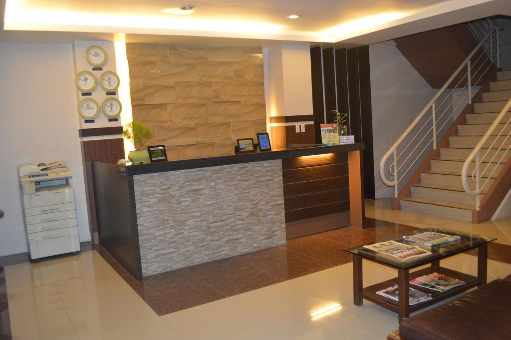 Alu Hotel Davao City Exterior foto