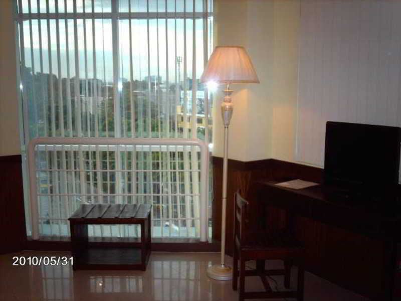 Alu Hotel Davao City Exterior foto