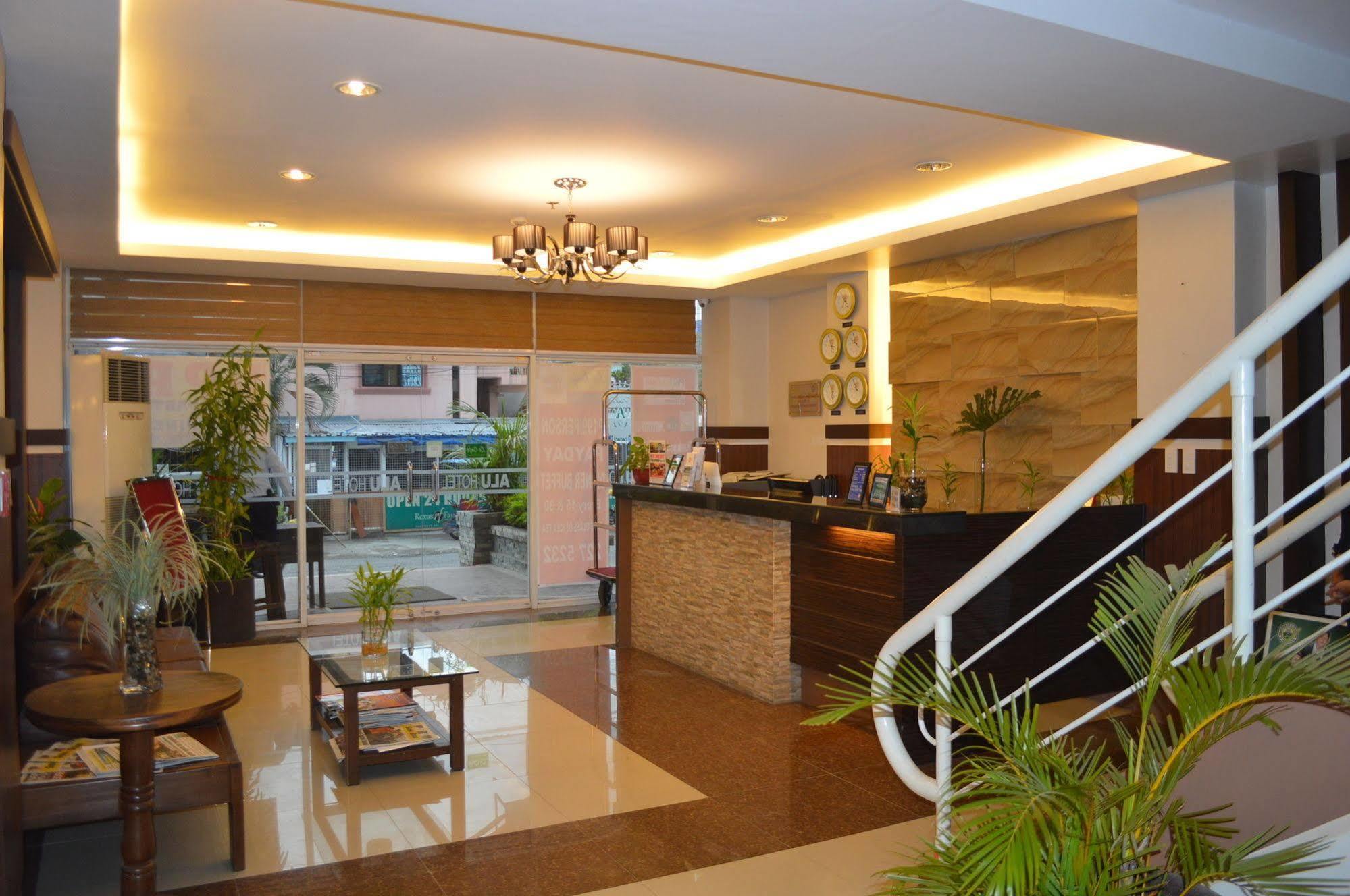 Alu Hotel Davao City Exterior foto