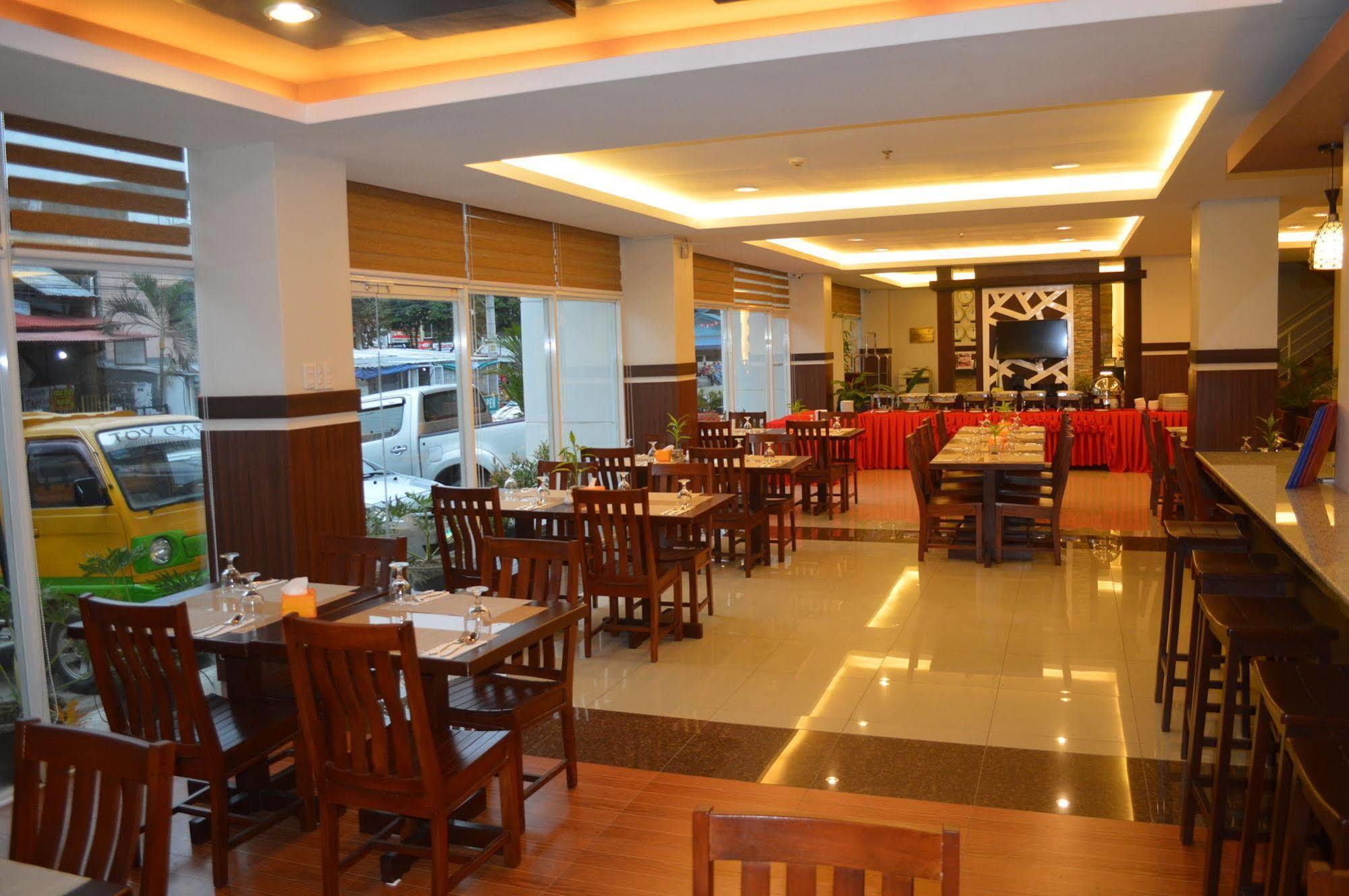 Alu Hotel Davao City Exterior foto